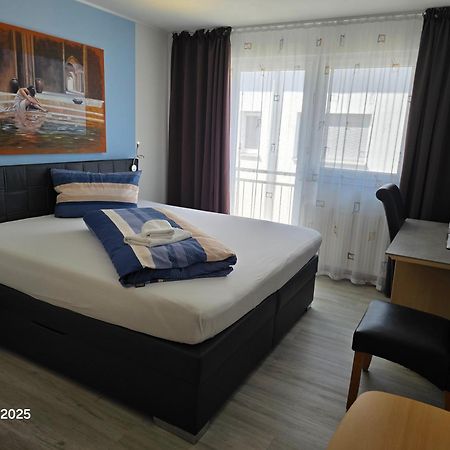 Hotel Ackermann Riedstadt Esterno foto