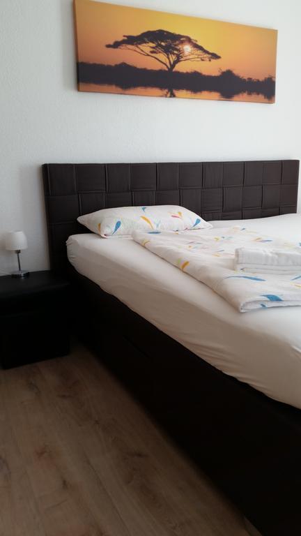 Hotel Ackermann Riedstadt Esterno foto